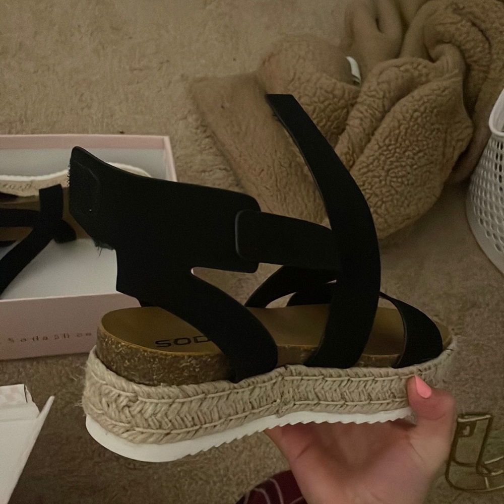 Womens platform shoes